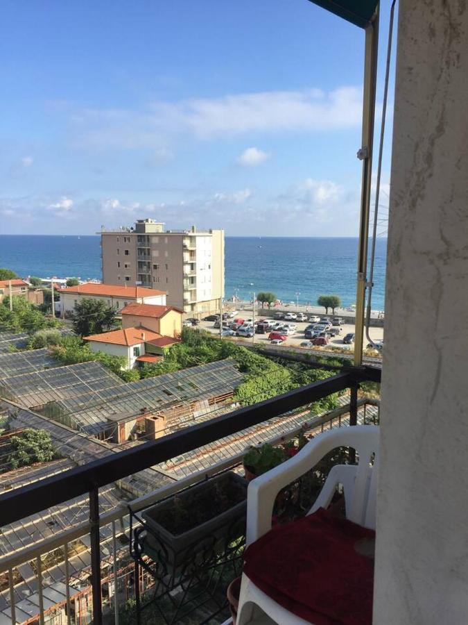 A Due Passi Dal Mare Apartment Vallecrosia Luaran gambar